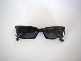 MONO BLACK