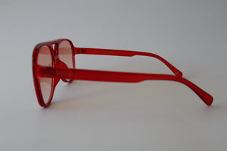 DOMMER RED