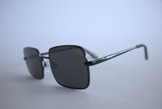 VINTAGE BLACK