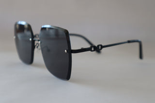 MUSE BLACK