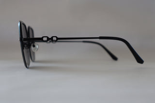MUSE BLACK